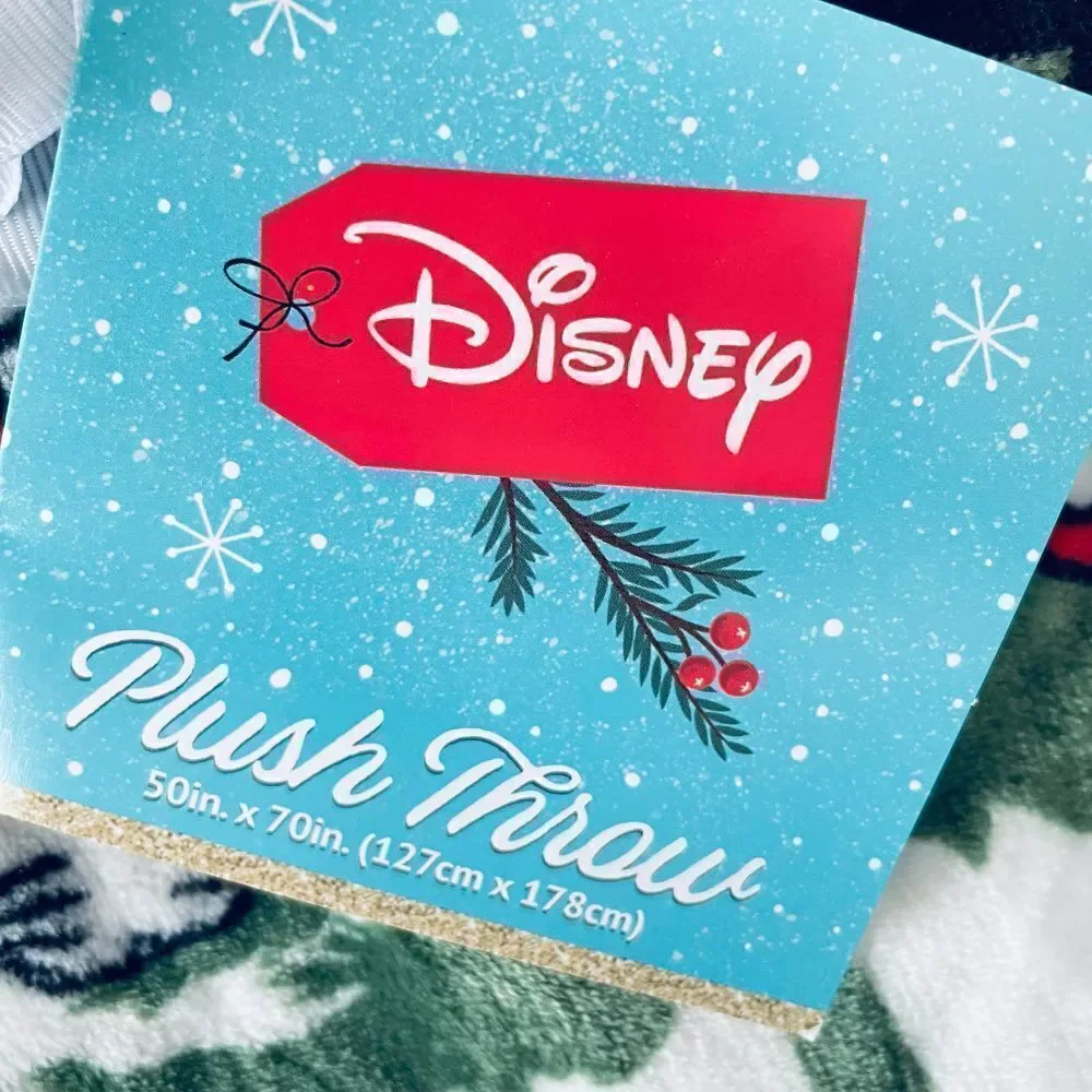 NWT Disney Christmas Mickey & Minnie Mouse 70”x50” Christmas Plush Throw Blanket